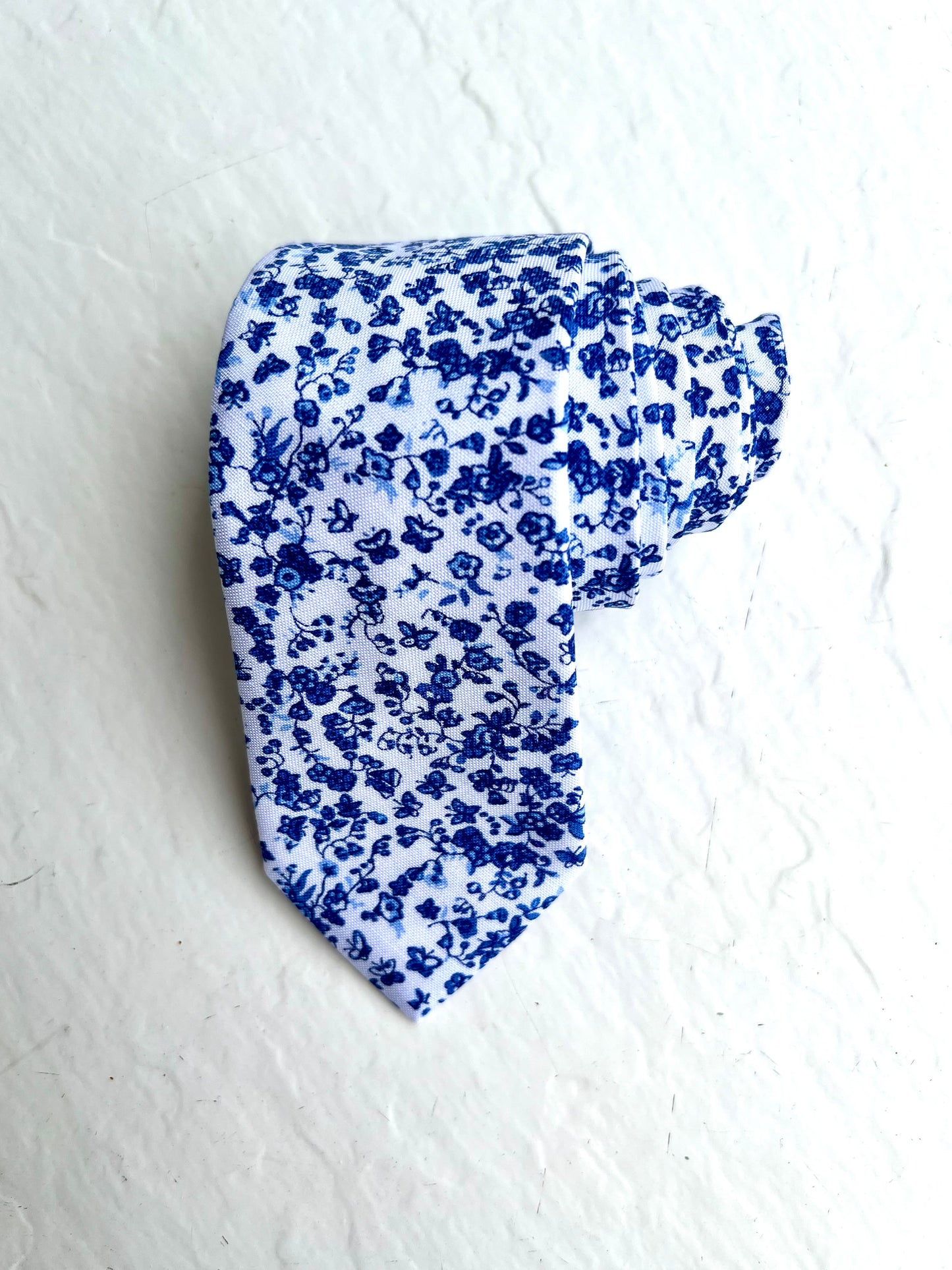 Blue Floral Neck Tie. Spring Floral Neck Tie.