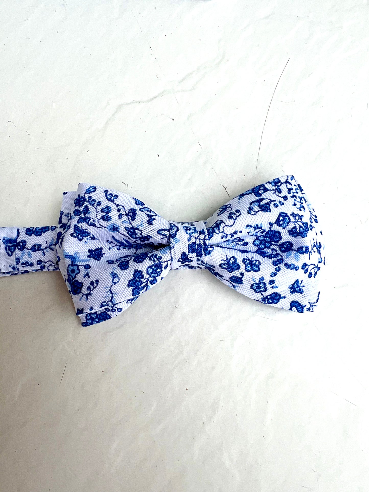 Blue Floral Neck Tie. Spring Floral Neck Tie.