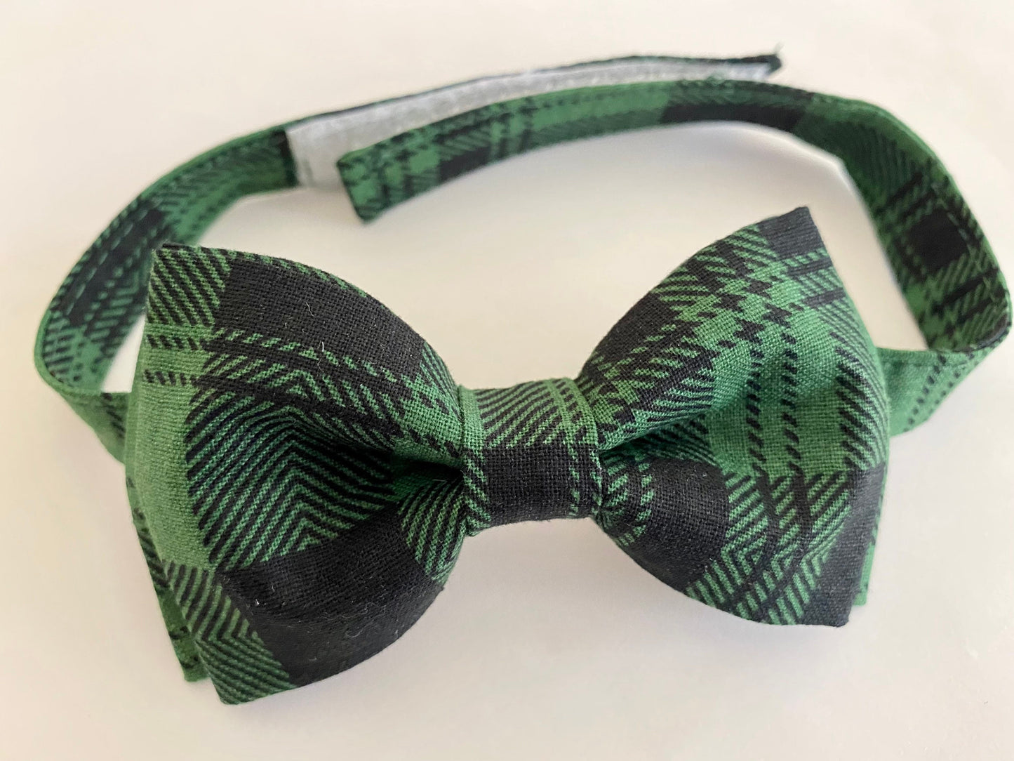 Christmas Green Plaid Bow Tie